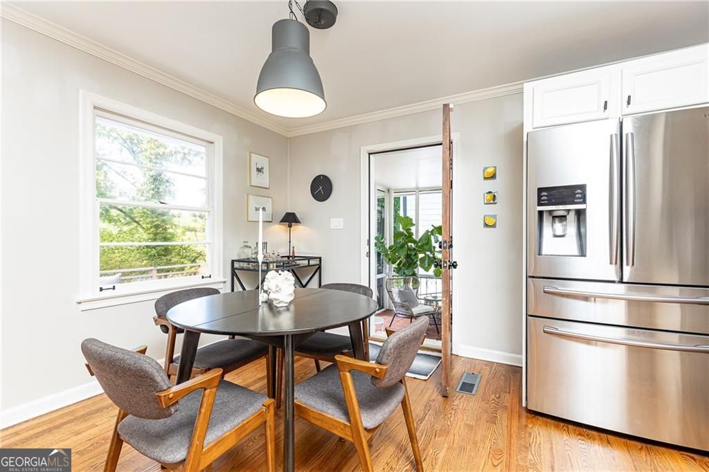 1295 Lindenwood Lane NE