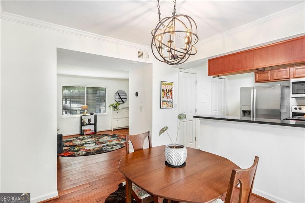 6940 Roswell Road # 16B