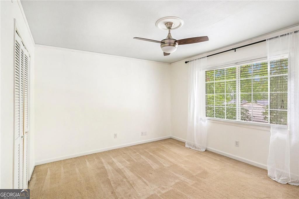 6940 Roswell Road # 16B