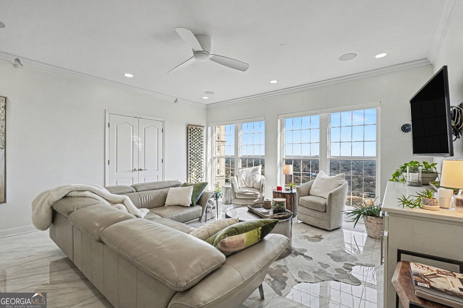 195 14th Street NE # 2806