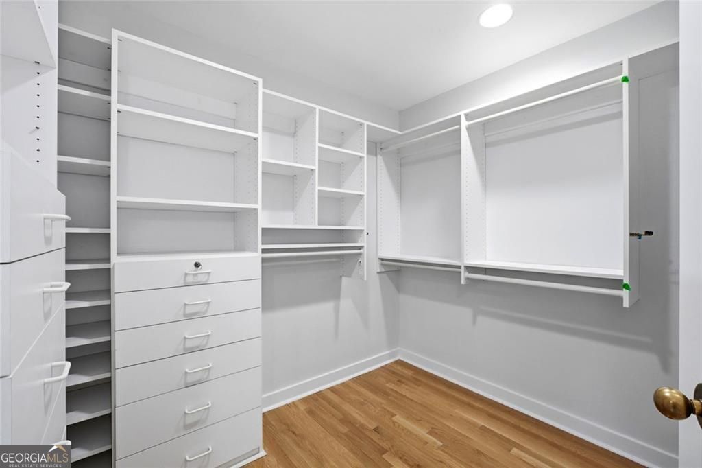 2660 Peachtree Road NW # 9G