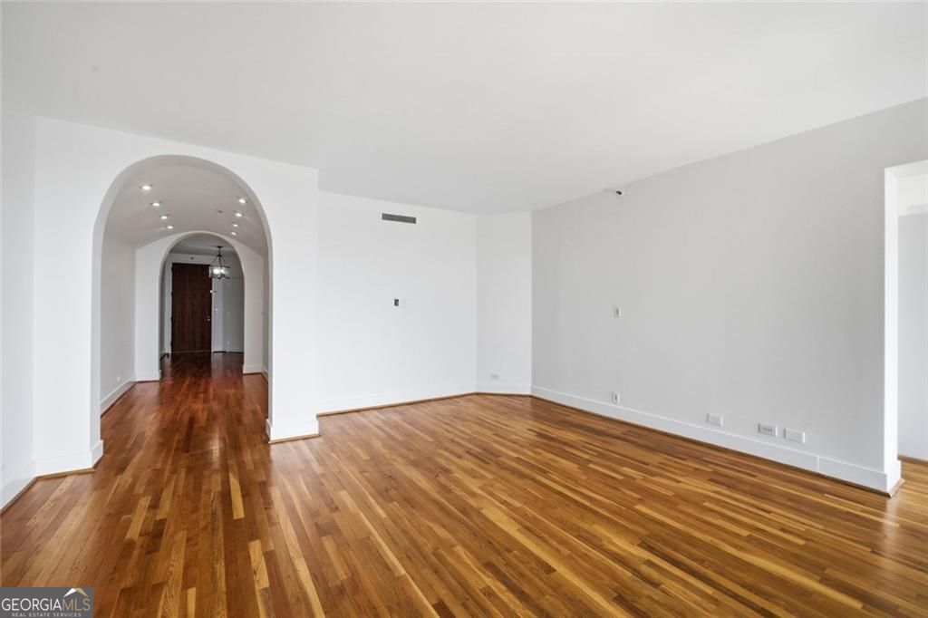 2660 Peachtree Road NW # 9G