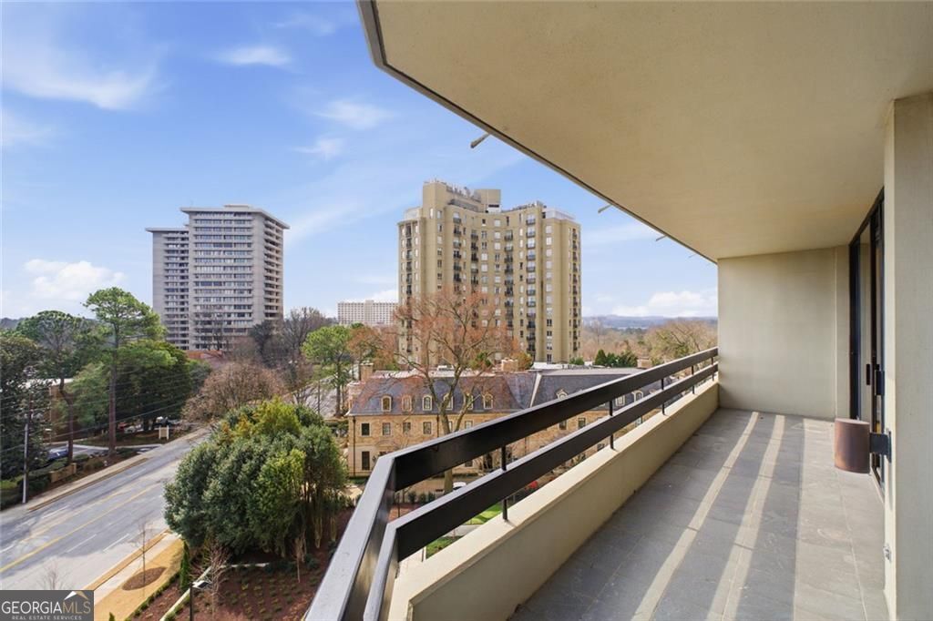 2660 Peachtree Road NW # 9G