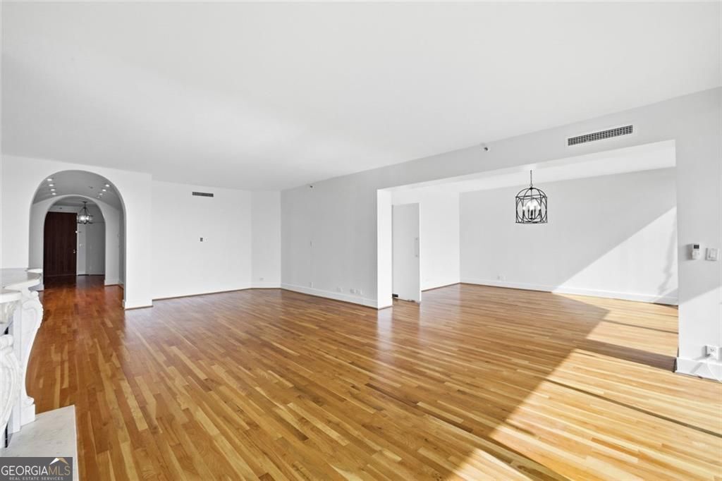 2660 Peachtree Road NW # 9G