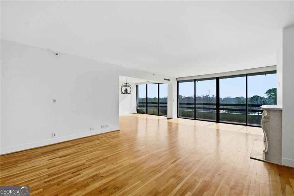 2660 Peachtree Road NW # 9G