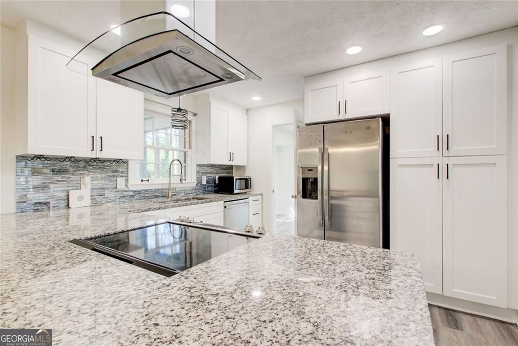 3553 Sandy Woods Lane
