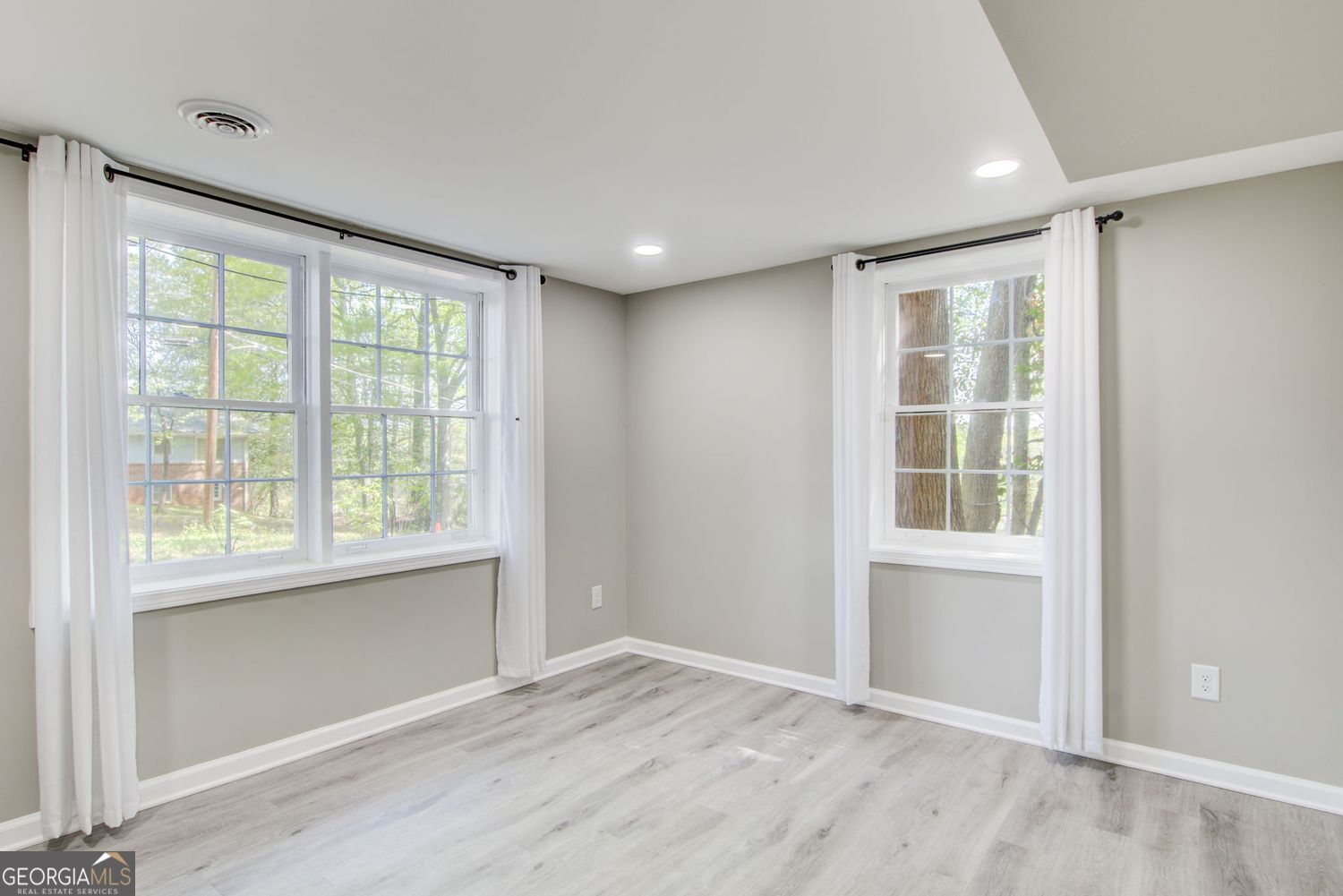 3553 Sandy Woods Lane