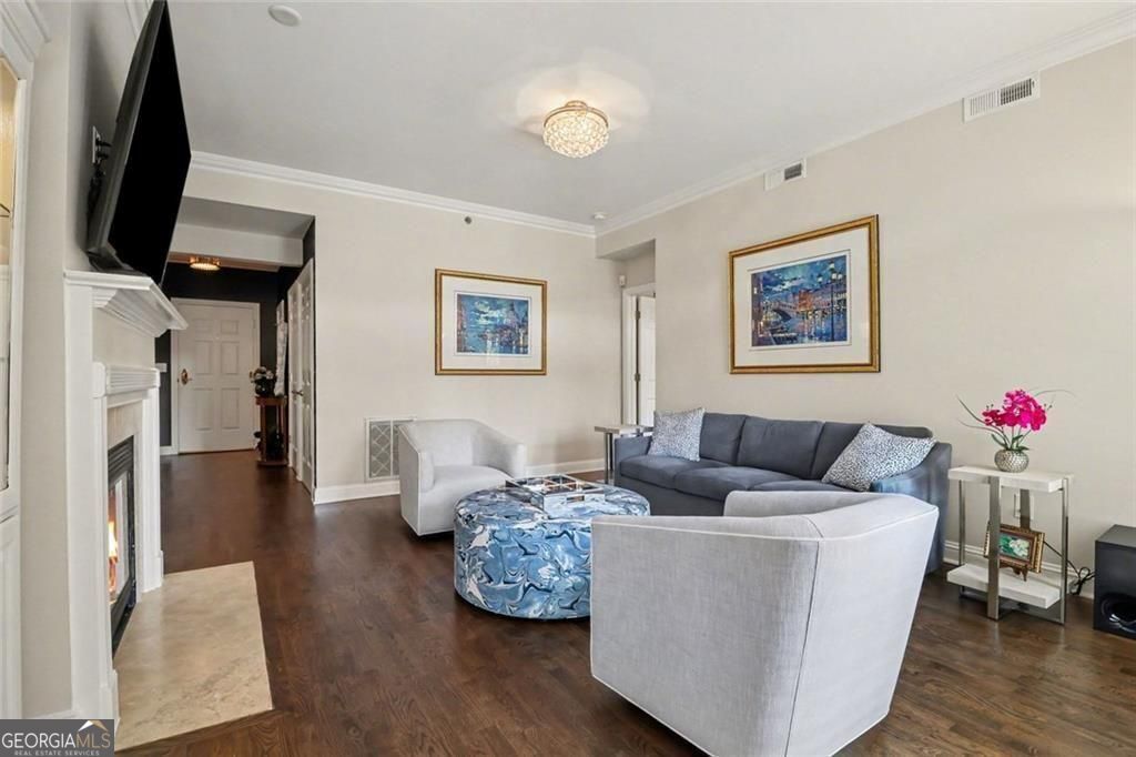 1735 Peachtree Street NE # 216