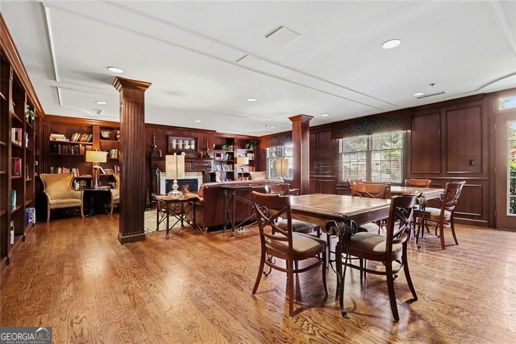 1735 Peachtree Street NE # 216