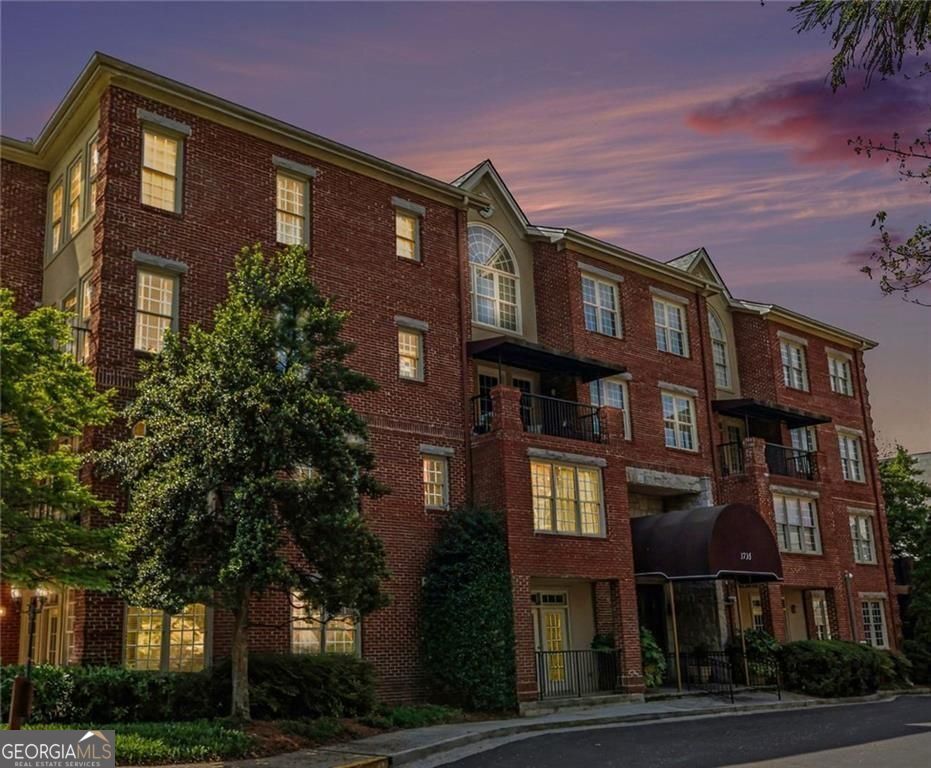 1735 Peachtree Street NE # 216
