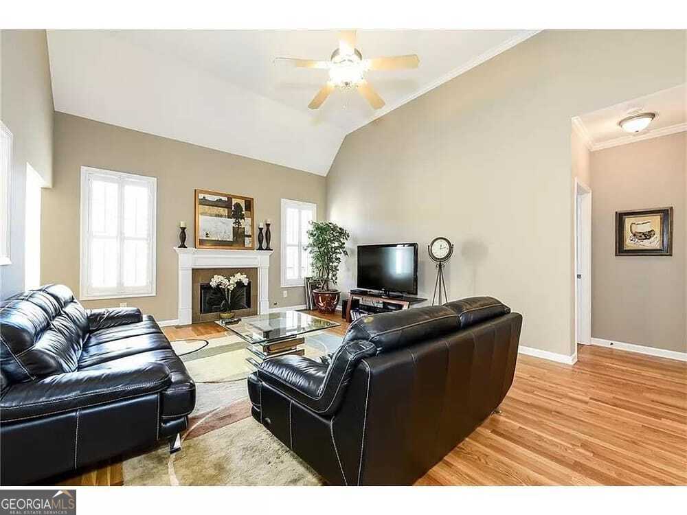 2479 Sandstone Place
