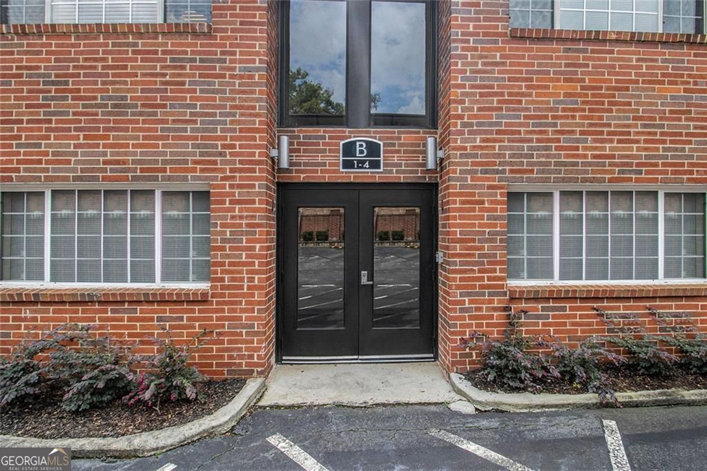 1705 Monroe Drive # B4