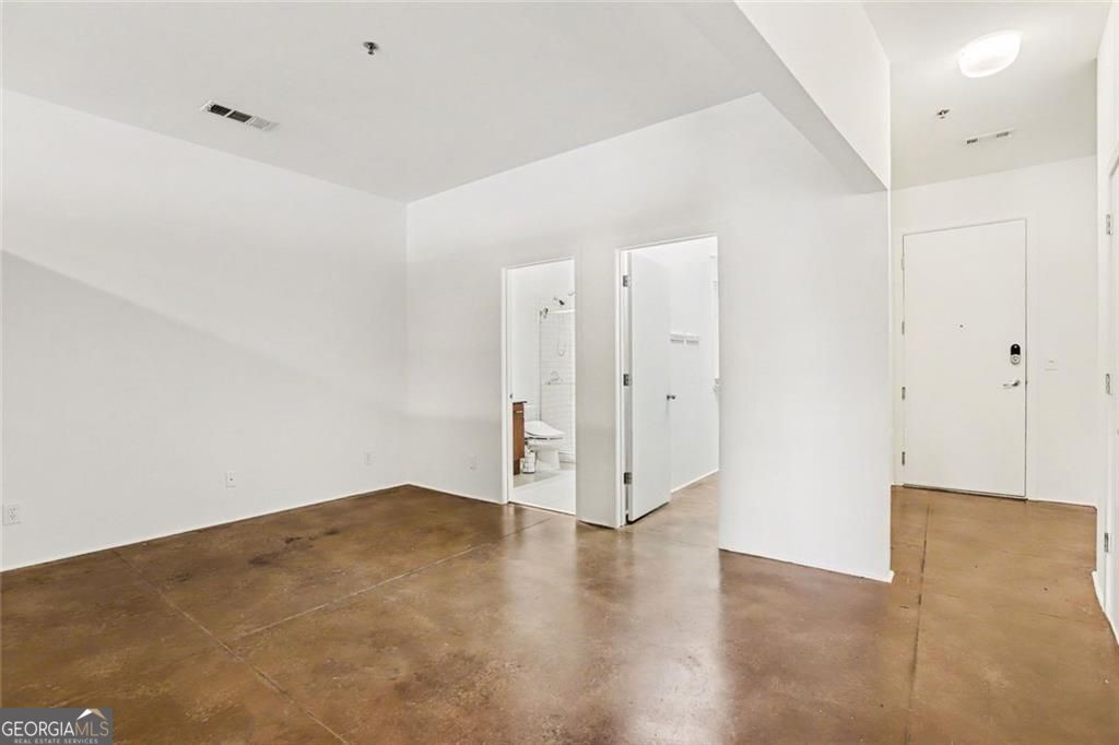 560 Dutch Valley Road NE # 2305