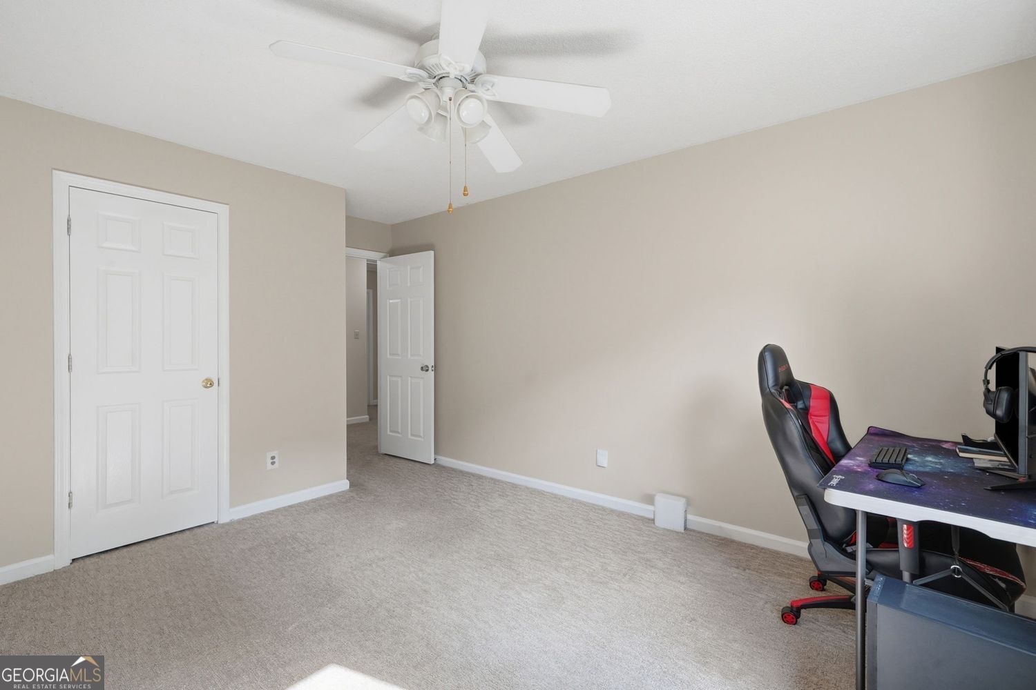 3513 Robin Lane