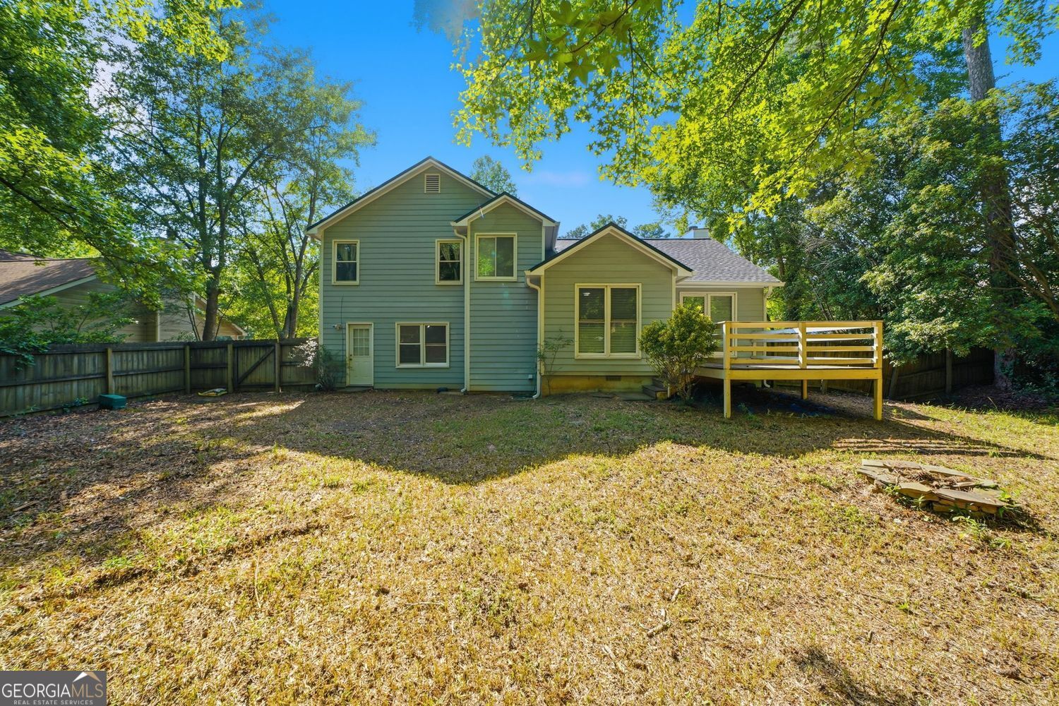 3513 Robin Lane