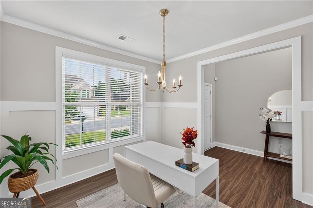102 Edgeview Court