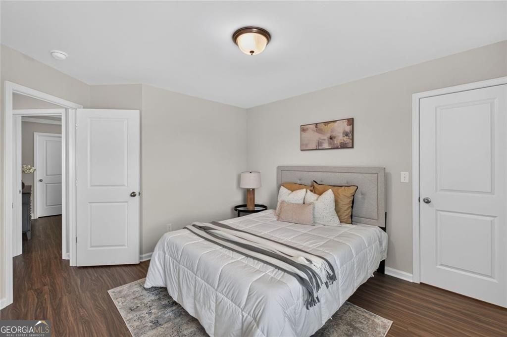 102 Edgeview Court