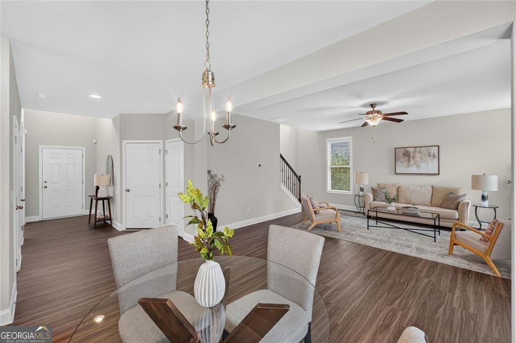 102 Edgeview Court