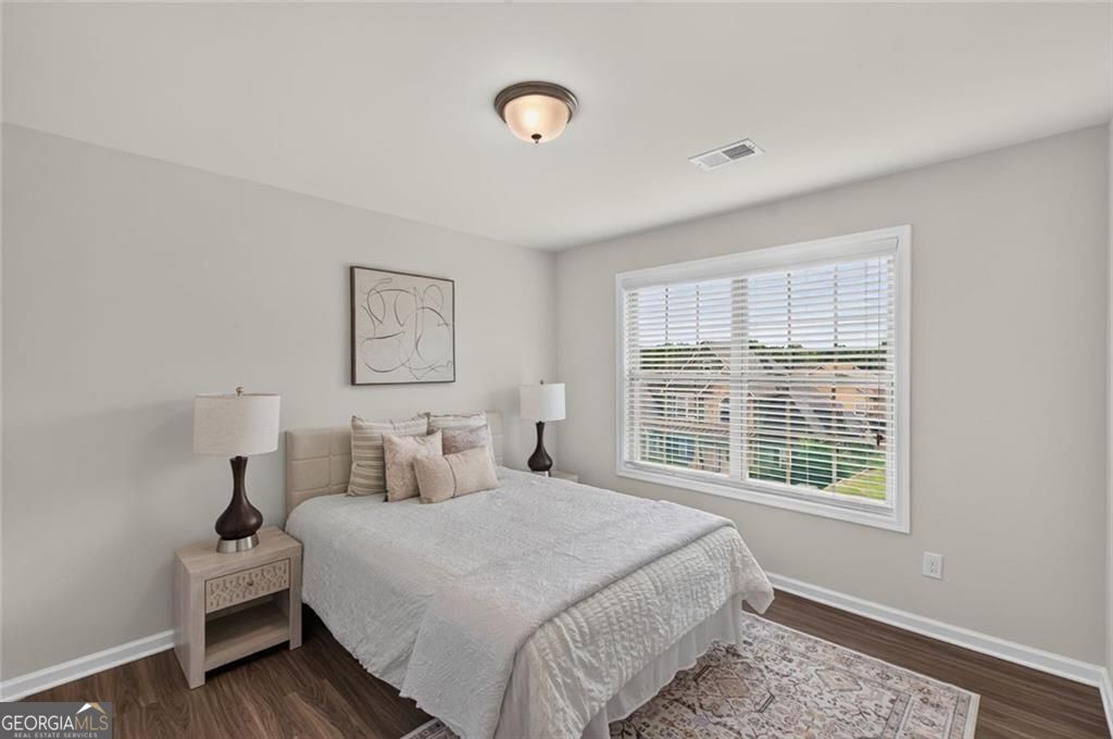 102 Edgeview Court