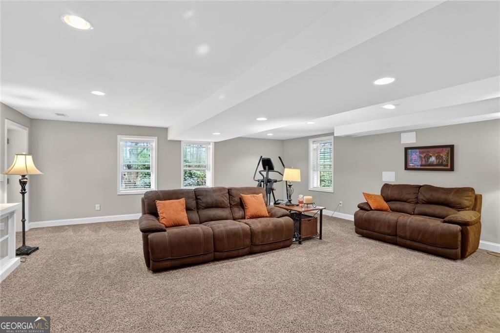 2560 Skyland Trail NE