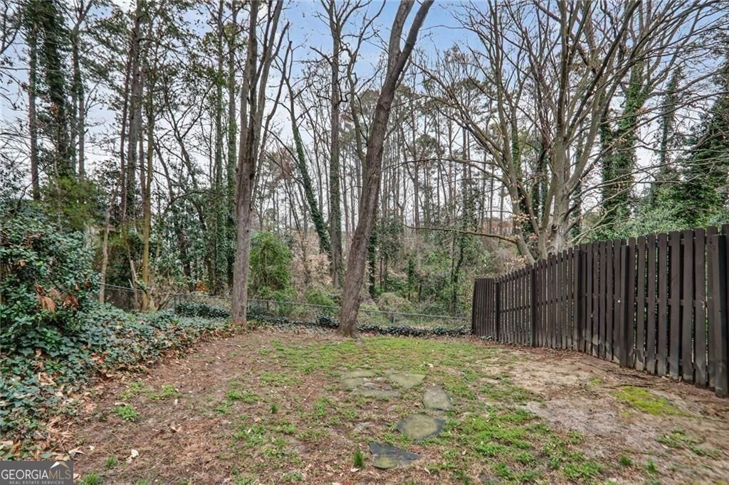 2560 Skyland Trail NE