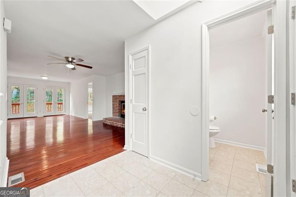 1632 Oakwood Court