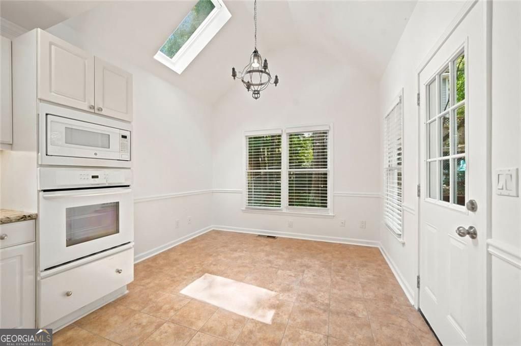 1632 Oakwood Court
