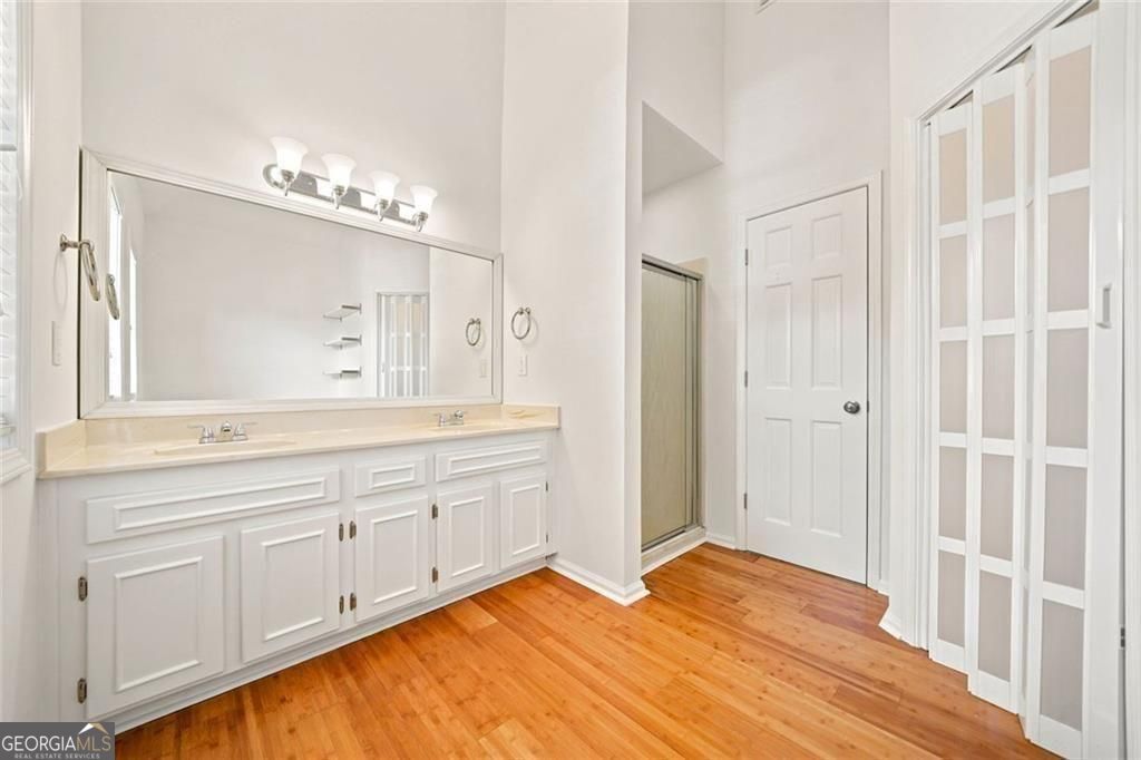 1632 Oakwood Court