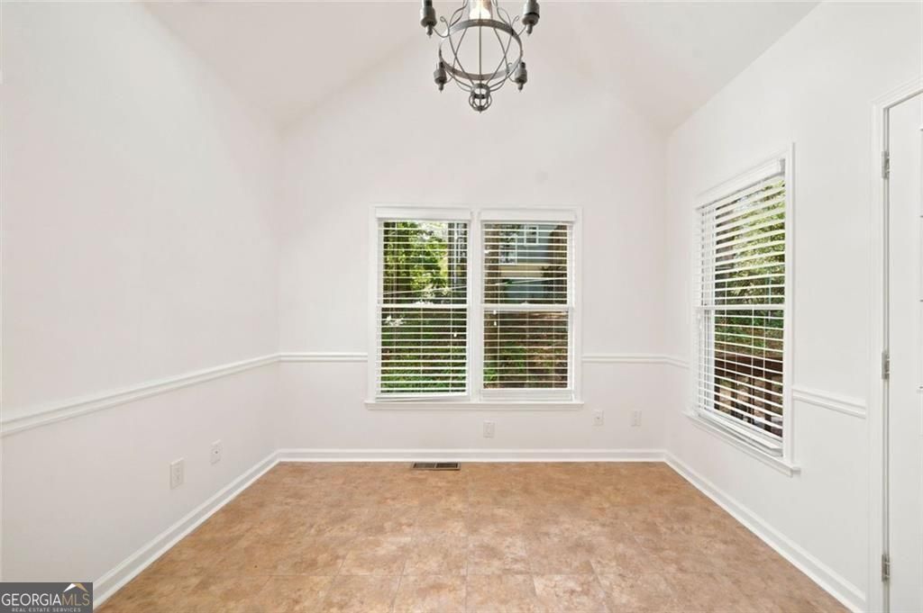1632 Oakwood Court