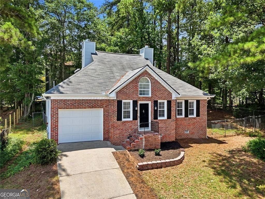 1632 Oakwood Court