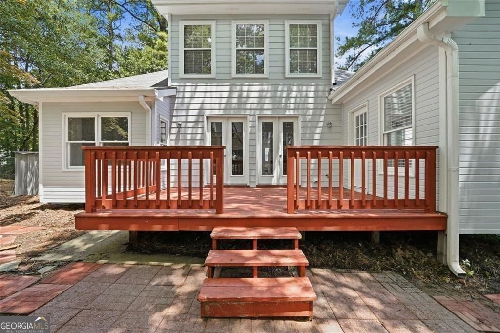 1632 Oakwood Court