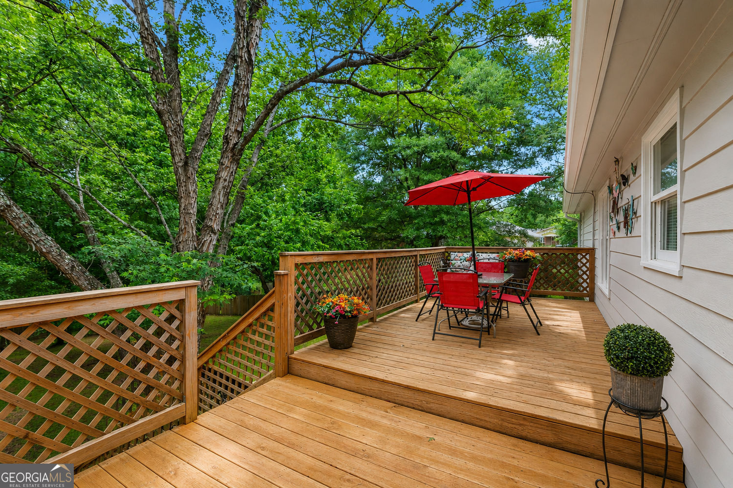 6 Bluebird Lane