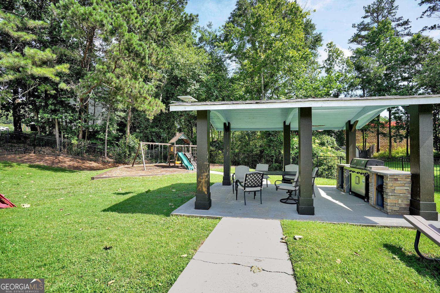 133 Bentley Parkway # C