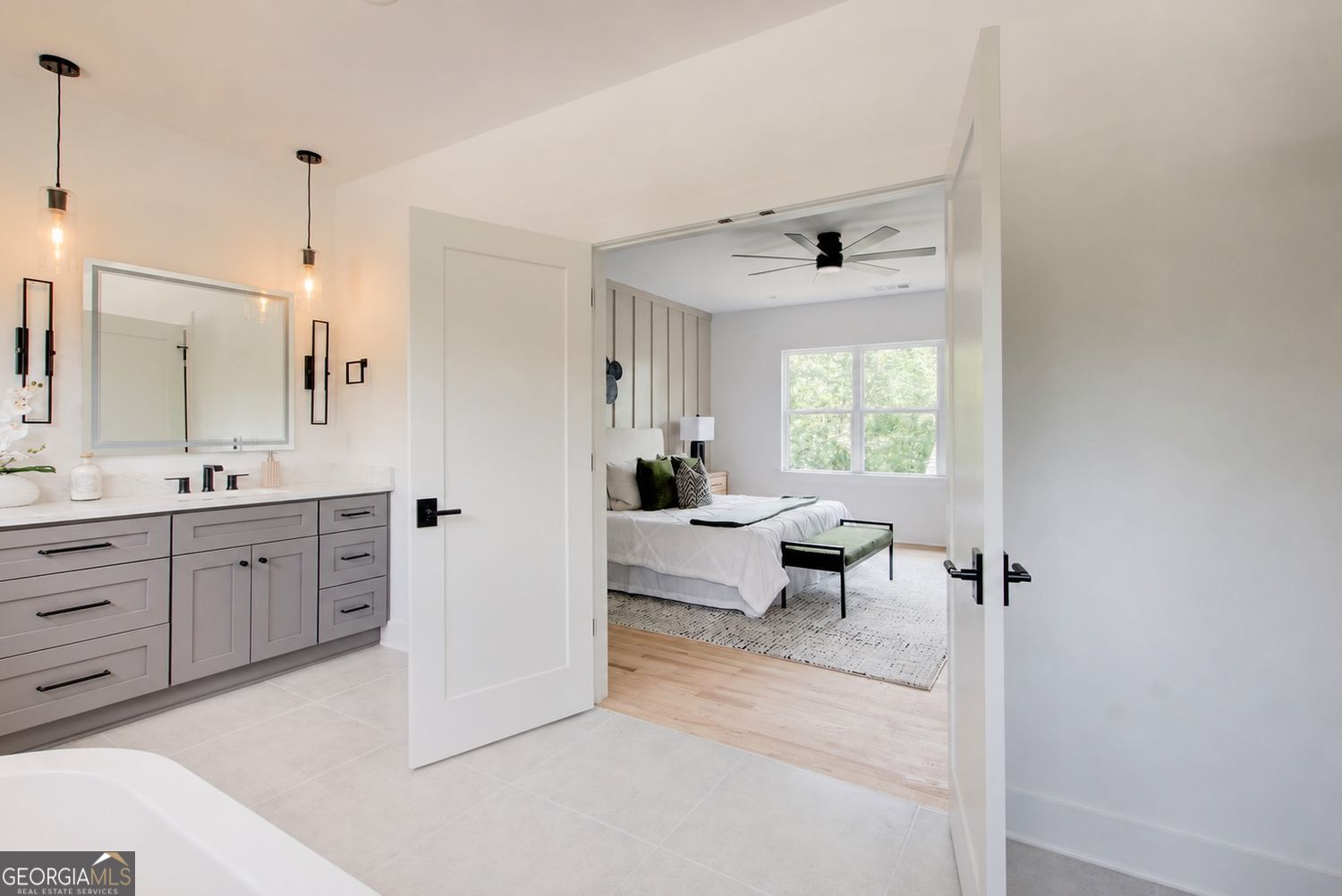 4043 Comanche Drive