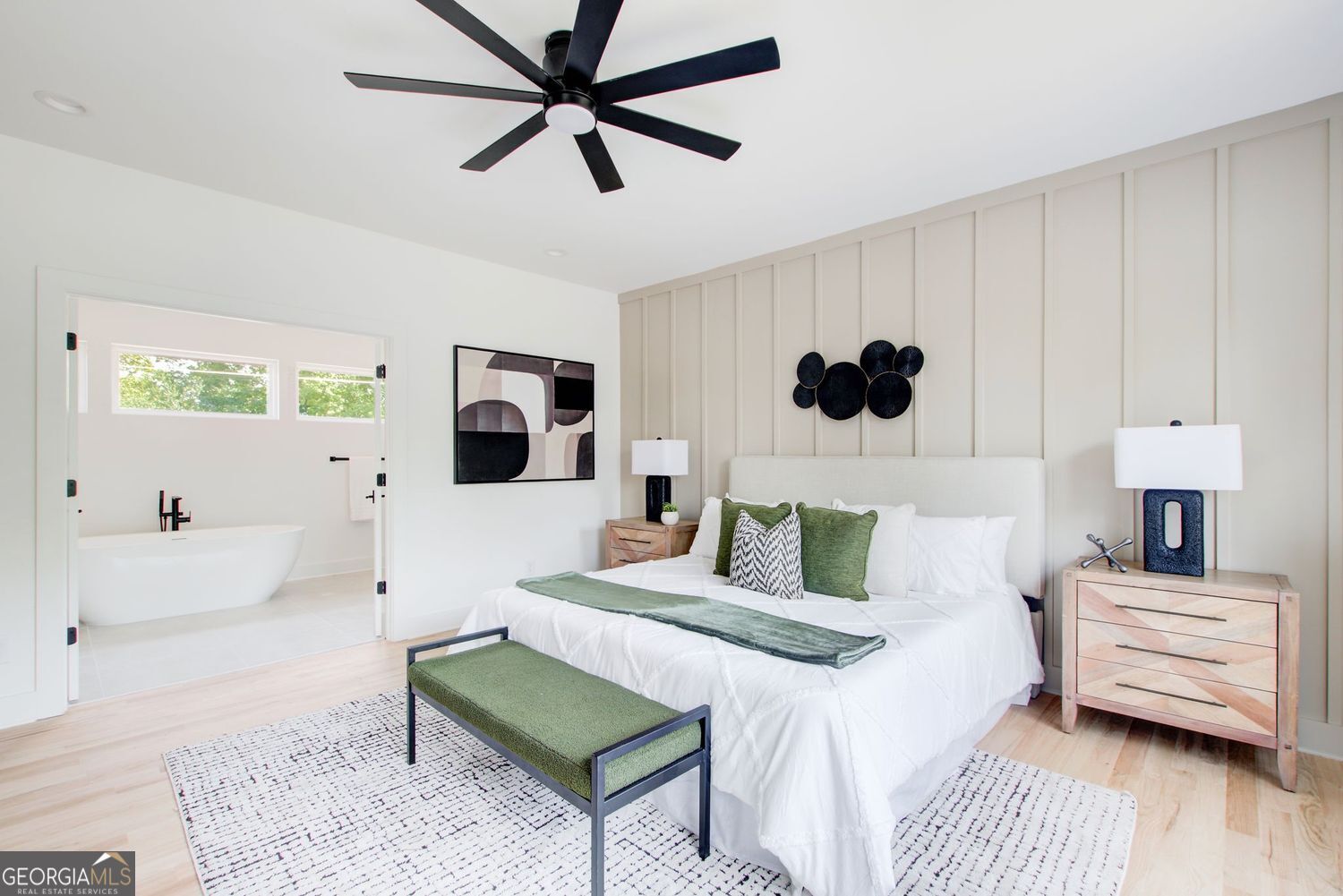 4043 Comanche Drive