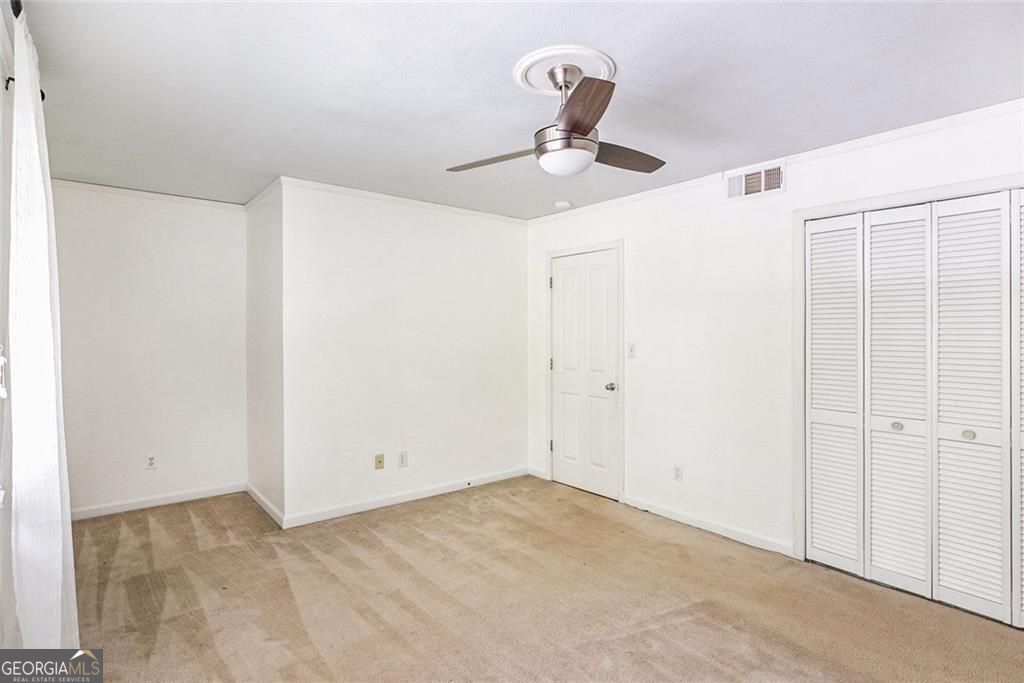 6940 Roswell Road # 16B
