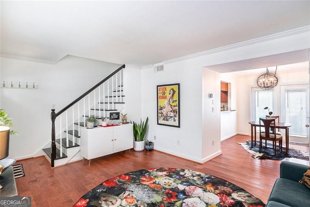 6940 Roswell Road # 16B