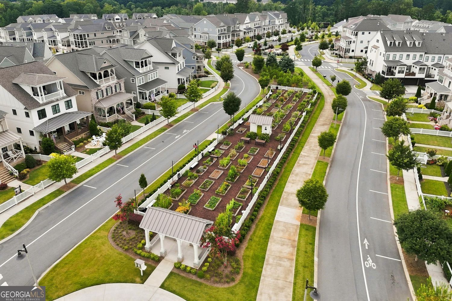 2010 Cottonwood Lane