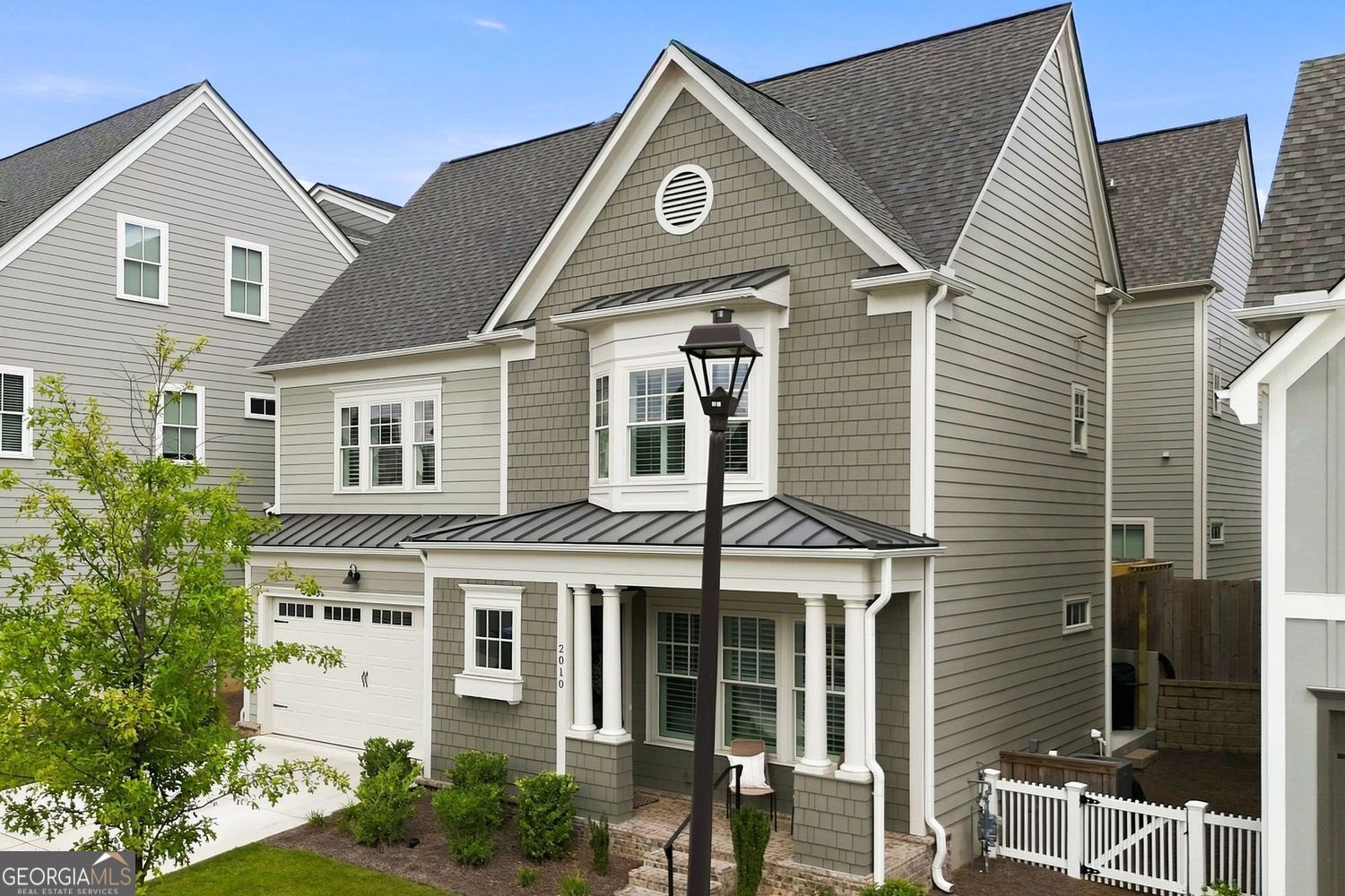 2010 Cottonwood Lane
