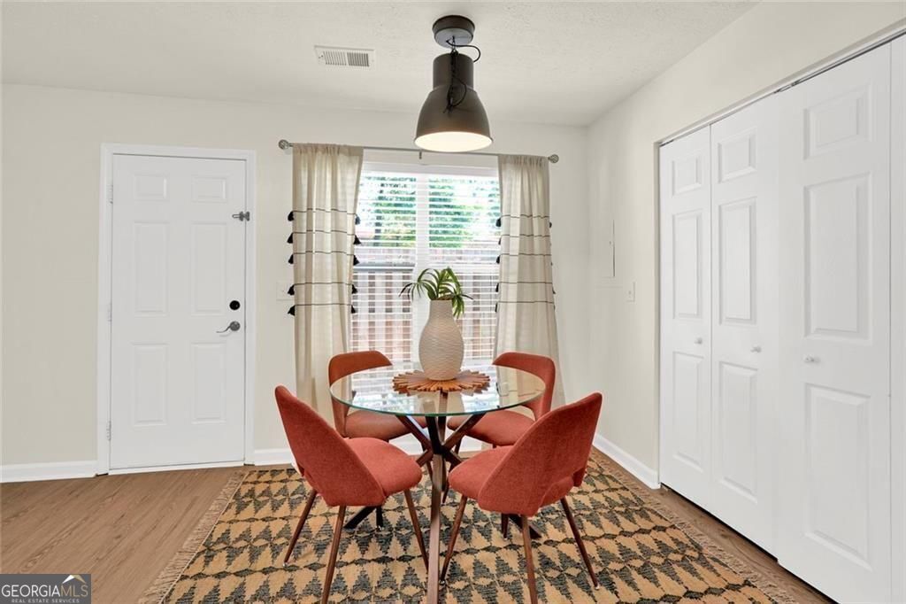 604 Ivey Court # B