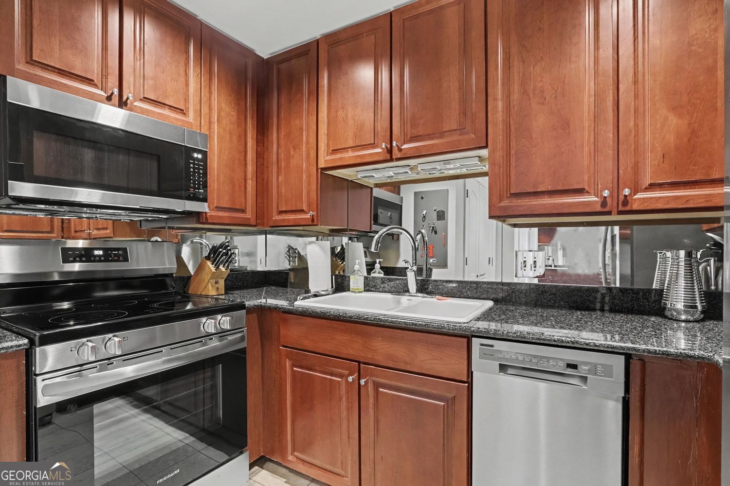 195 14th Street NE # 904