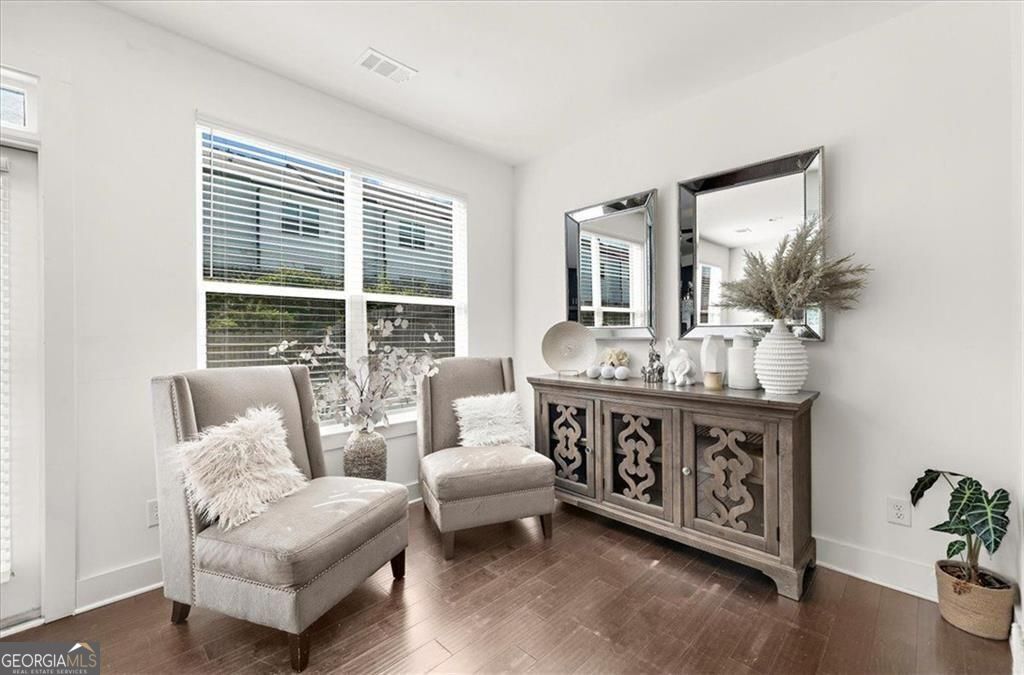 200 N Auburn Landing Place Unit: 200