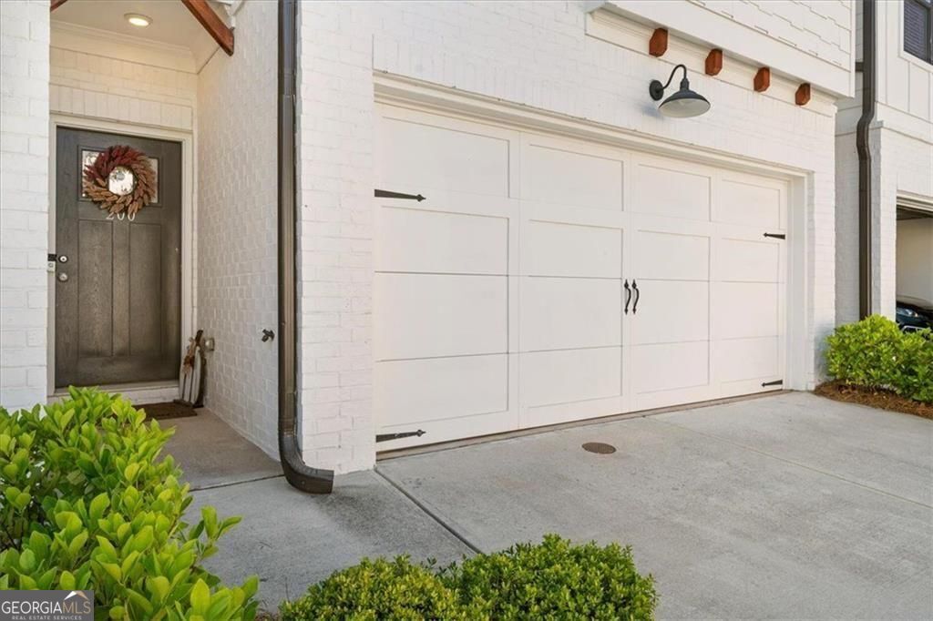 200 N Auburn Landing Place Unit: 200