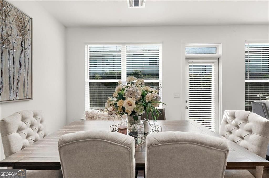200 N Auburn Landing Place Unit: 200