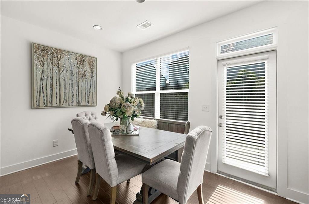 200 N Auburn Landing Place Unit: 200