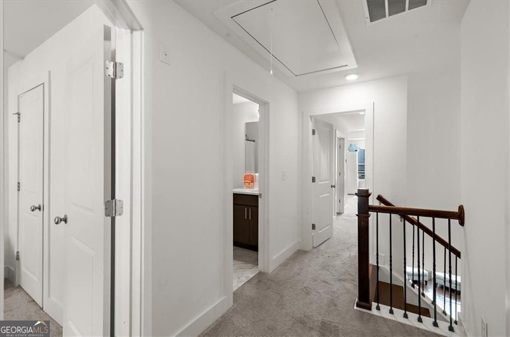 200 N Auburn Landing Place Unit: 200