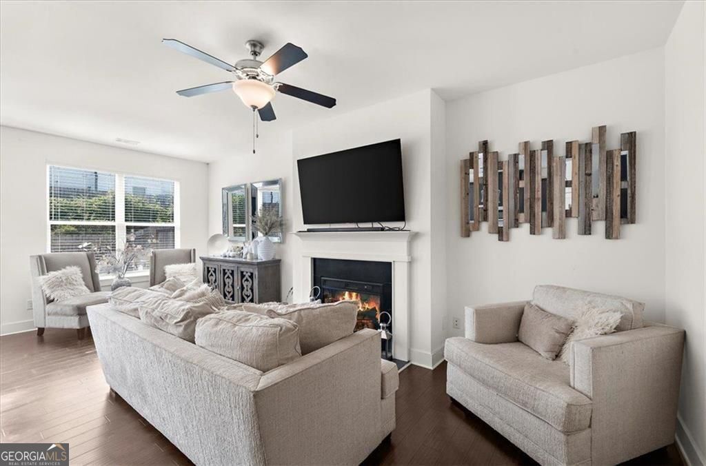 200 N Auburn Landing Place Unit: 200