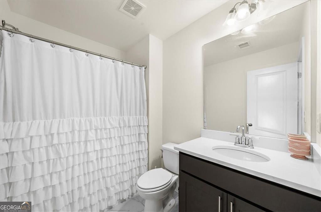 200 N Auburn Landing Place Unit: 200