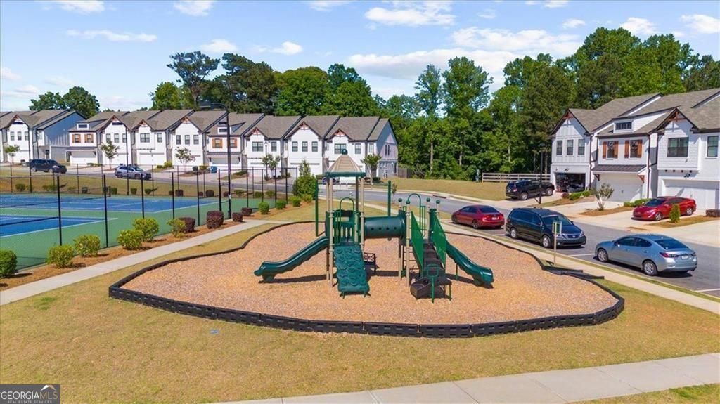 200 N Auburn Landing Place Unit: 200
