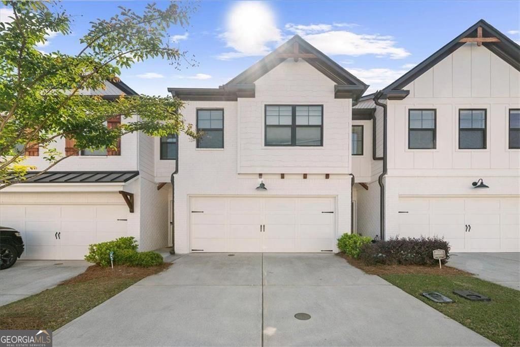 200 N Auburn Landing Place Unit: 200